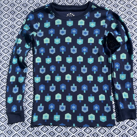 Primary "Spinning Dreidels" Long-Sleeve PJ Top and Pants, Navy, Size 6-7, VGUC - Picture 2 of 9